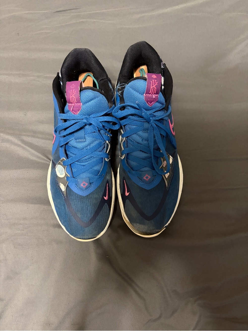 Nike Kyrie low 5 precious stones
